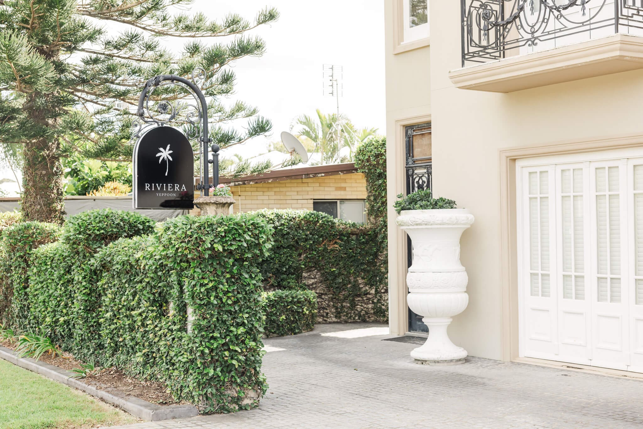 Entrance to Riviera Yeppoon, a gorgeous wedding venue on the Capricorn Coast.