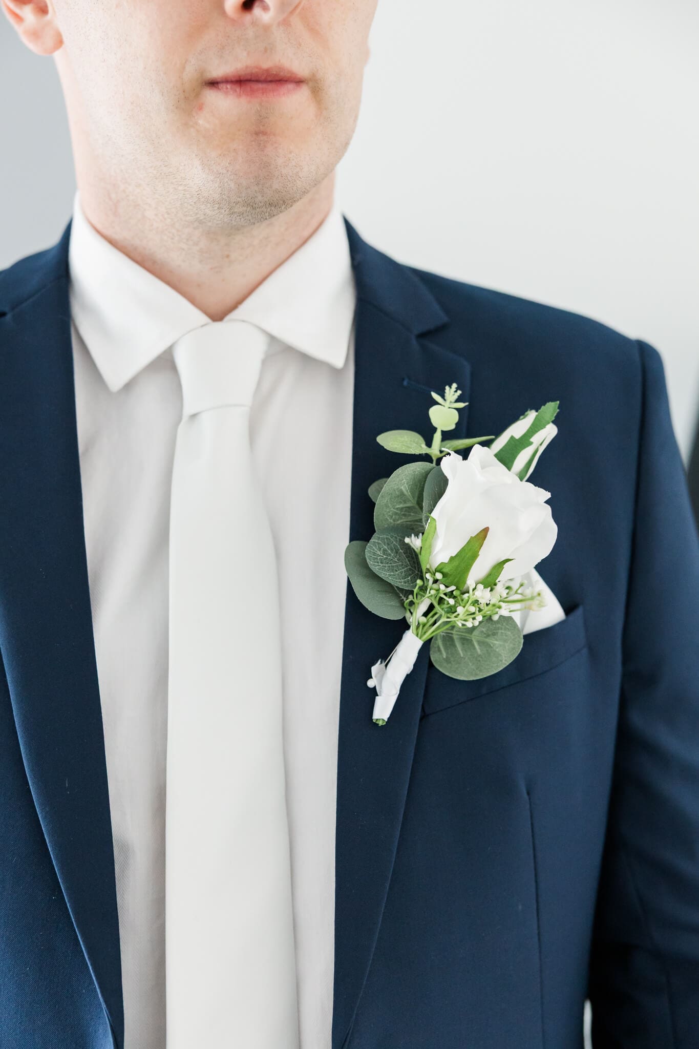 Groom corsage for his wedding. Captured by Rockhampton Wedding Photographer Julie-Anne Photography