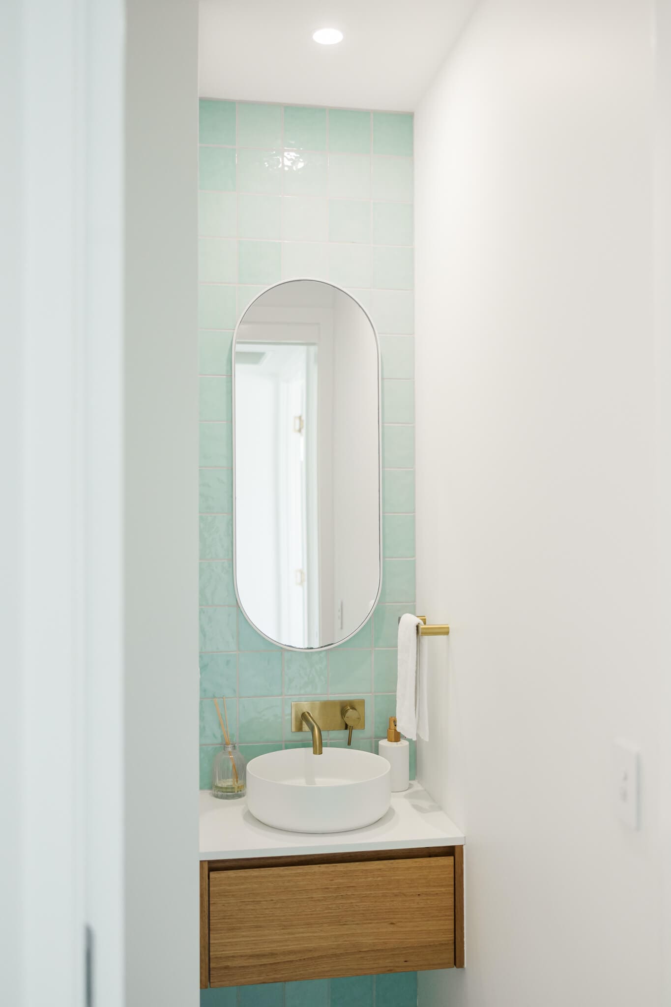 Amenities in a beautiful Airbnb near Zilzie beach, Yeppoon.