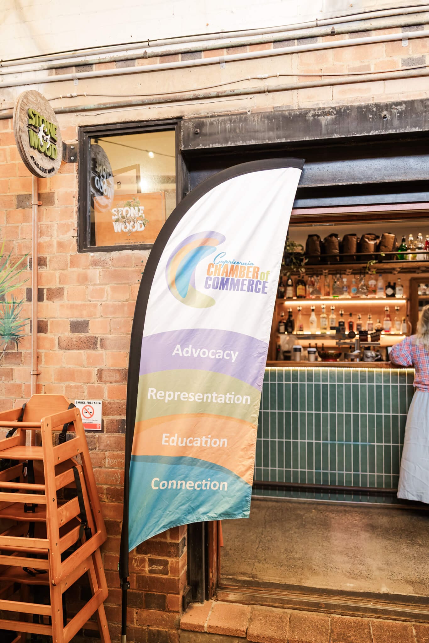 Flag of the Capricornia Chamber of Commerce.