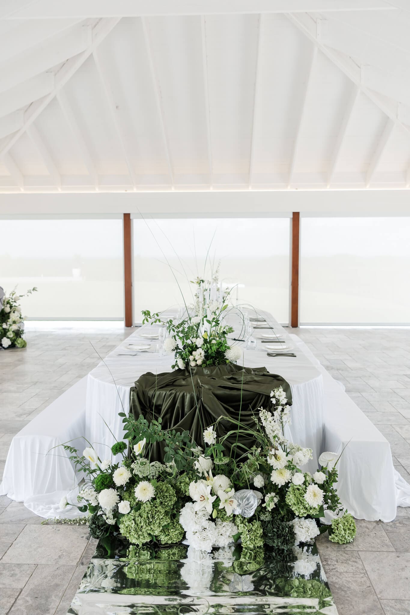 Beautifully styled wedding reception by Sugar and Spice Event Co. Photographed by Julie-Anne Photography.