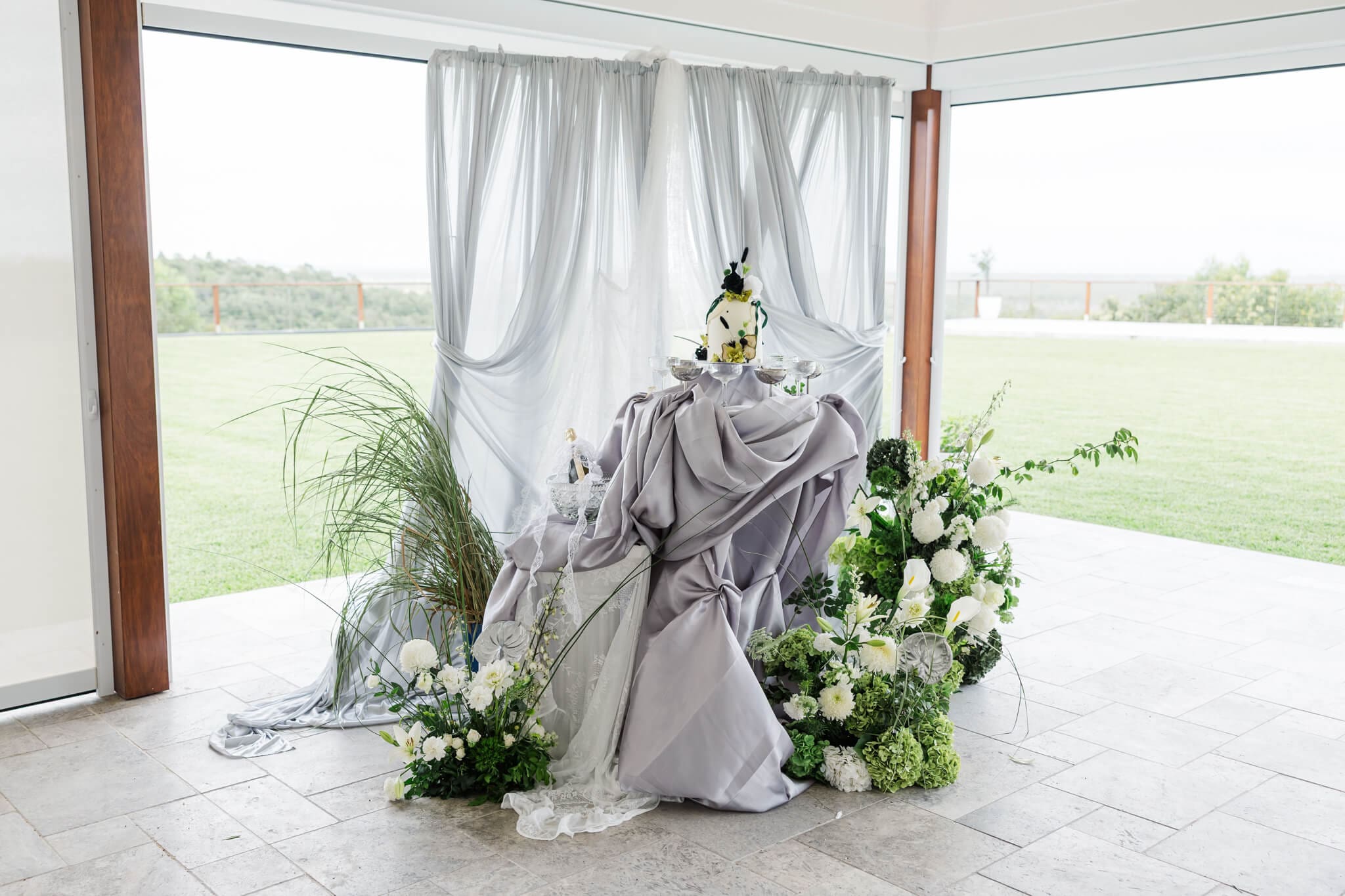 Beautifully styled wedding reception by Sugar and Spice Event Co. Photographed by Julie-Anne Photography.